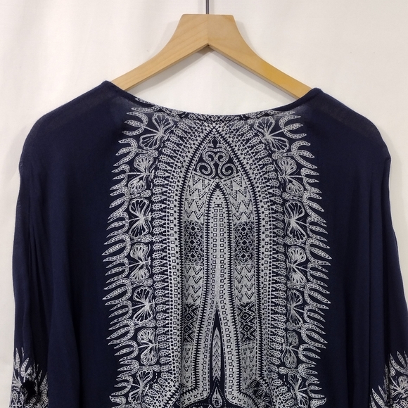 Earthbound Butterfly Style Shirt Aztec Print Poncho Women's L Blue White Boho - Picture 6 of 7